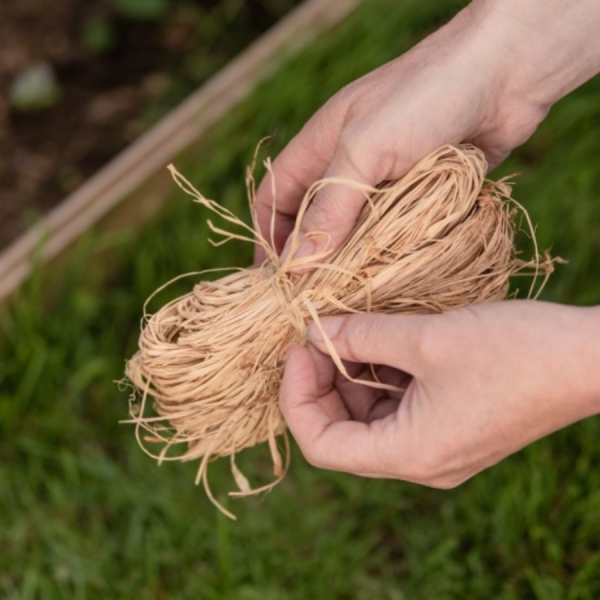 Gardener's Raffia Hank